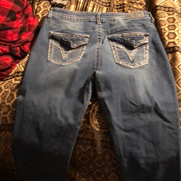 VGS capris - Picture 2 of 2